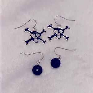 🩵3/$20🩵 Silver Skull and Black Bead Earrings goth pirate